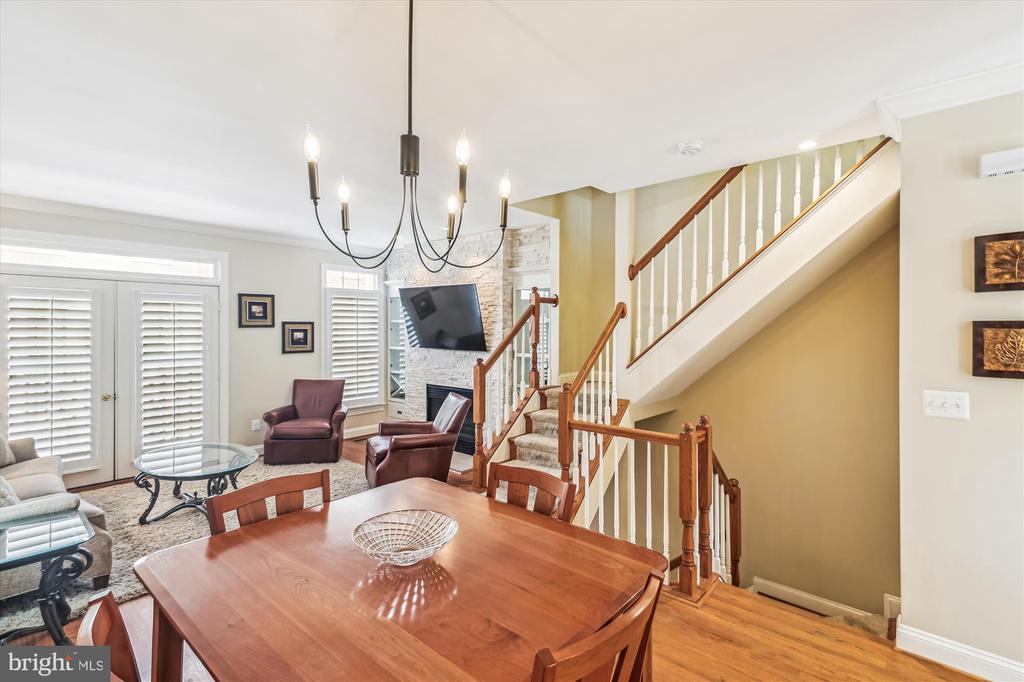 817 WATER PLACE