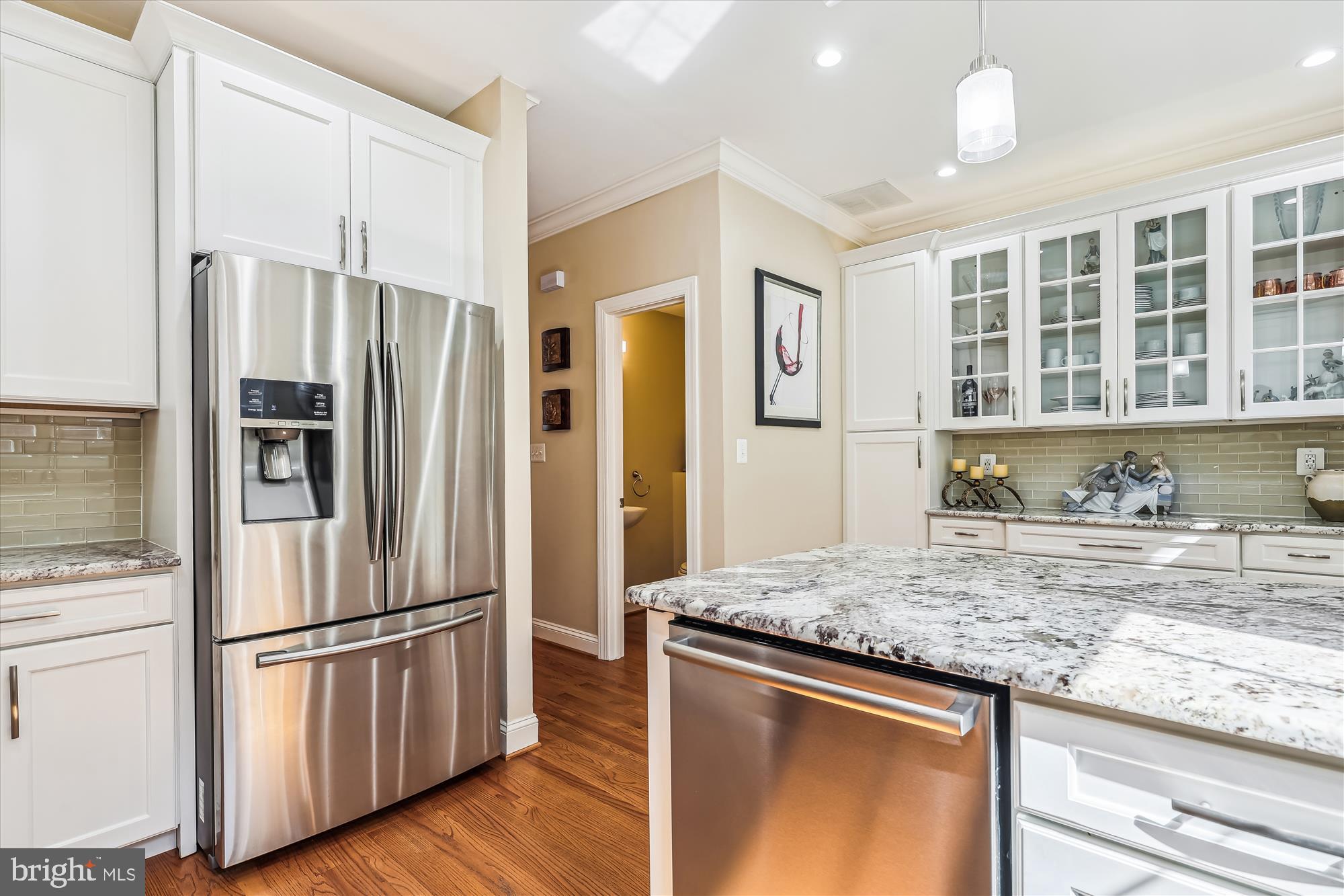 817 WATER PLACE
