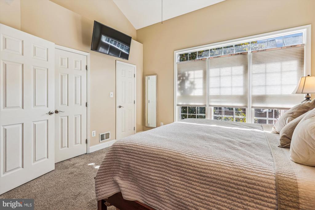 817 WATER PLACE