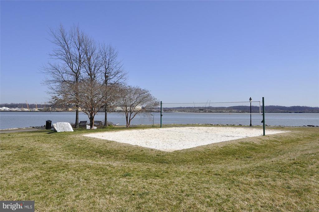 817 WATER PLACE