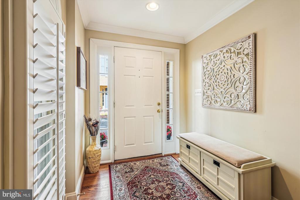 817 WATER PLACE