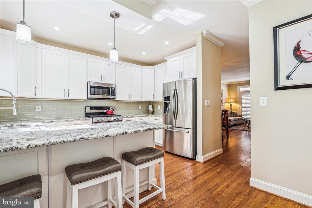817 WATER PLACE