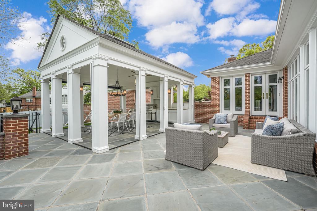 1419 JANNEYS LANE