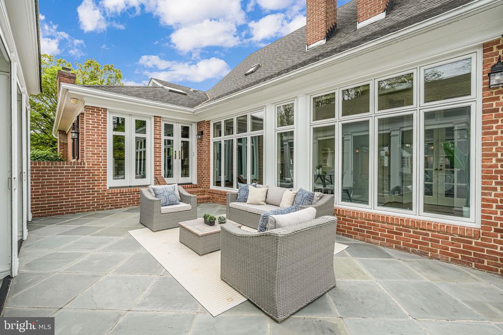 1419 JANNEYS LANE