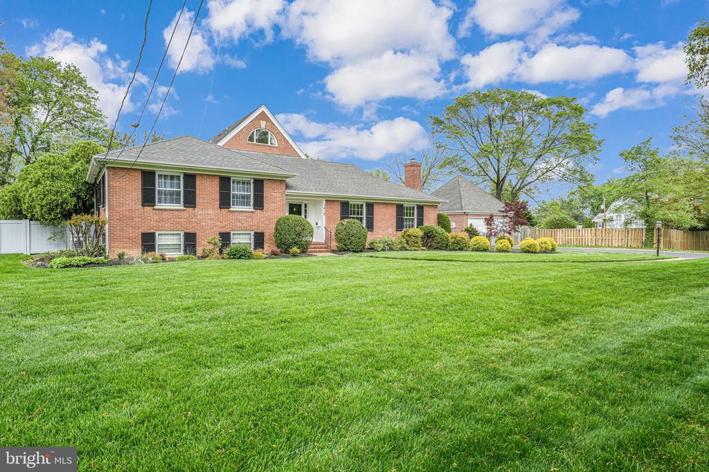 1419 JANNEYS LANE
