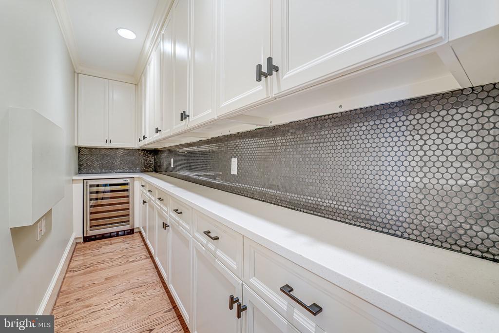 1419 JANNEYS LANE