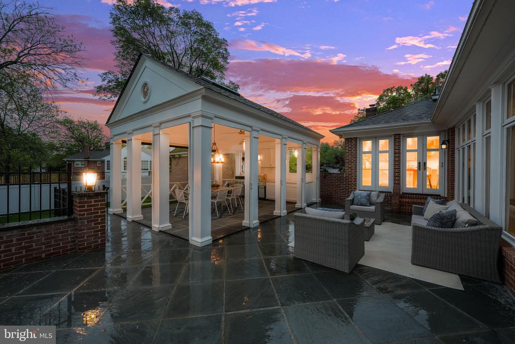 1419 JANNEYS LANE