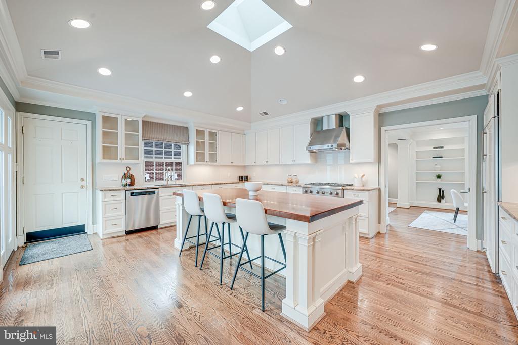 1419 JANNEYS LANE