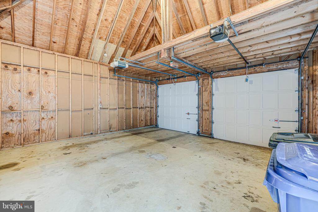 1419 JANNEYS LANE