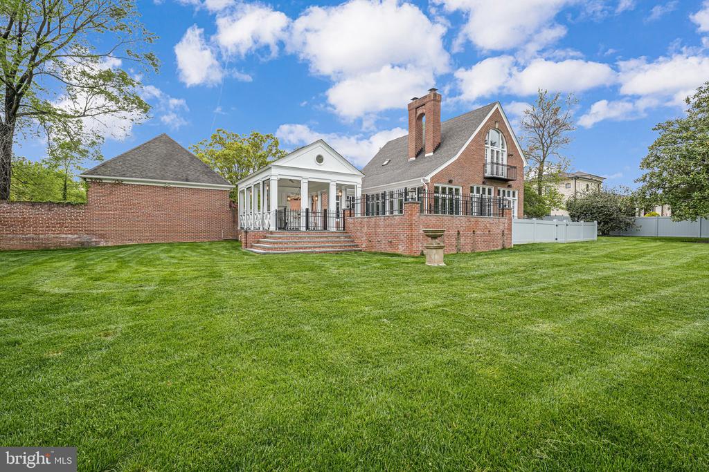 1419 JANNEYS LANE