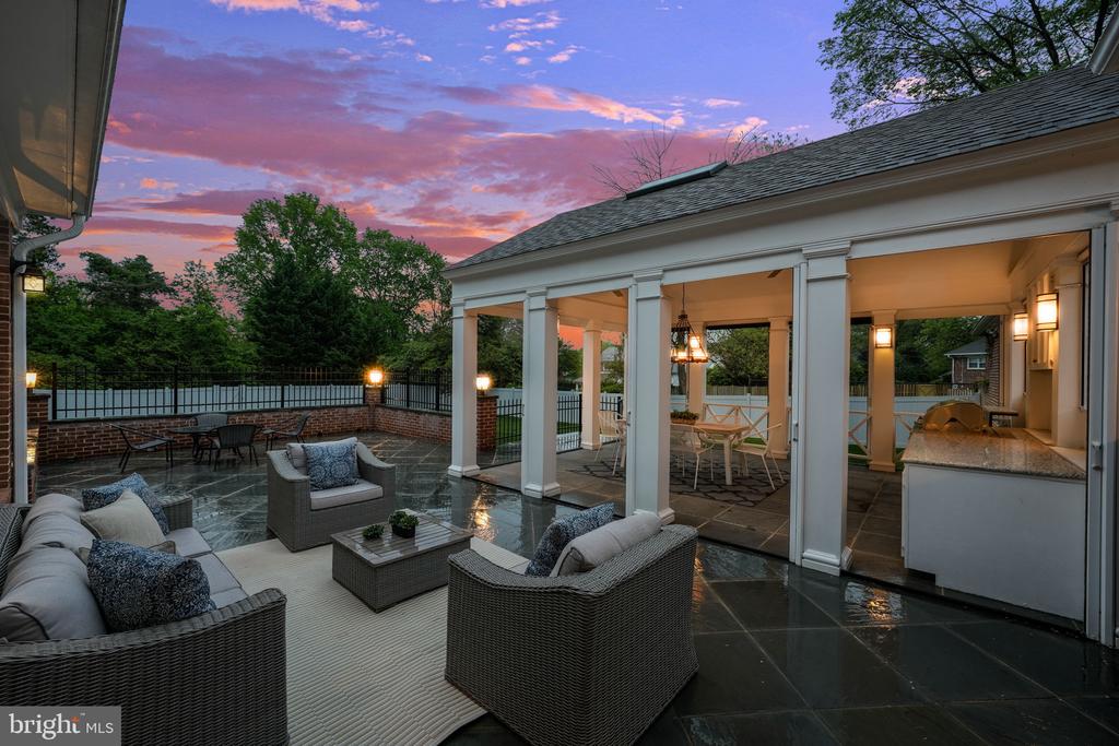 1419 JANNEYS LANE
