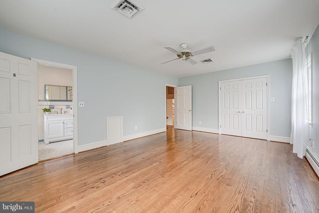 1419 JANNEYS LANE