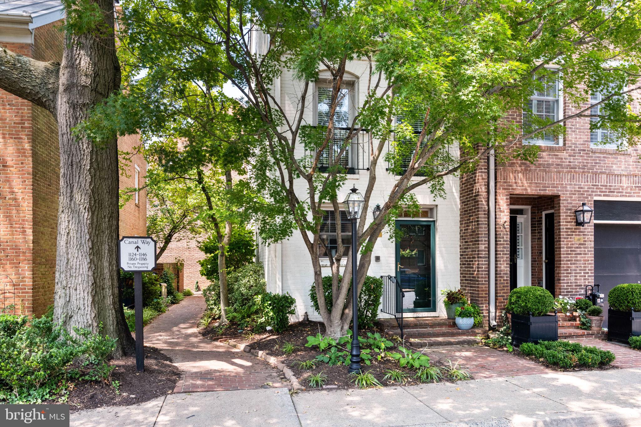 1110 N PITT STREET