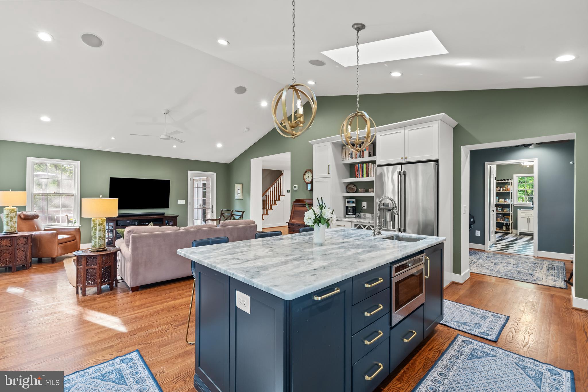 4812 MAURY LANE
