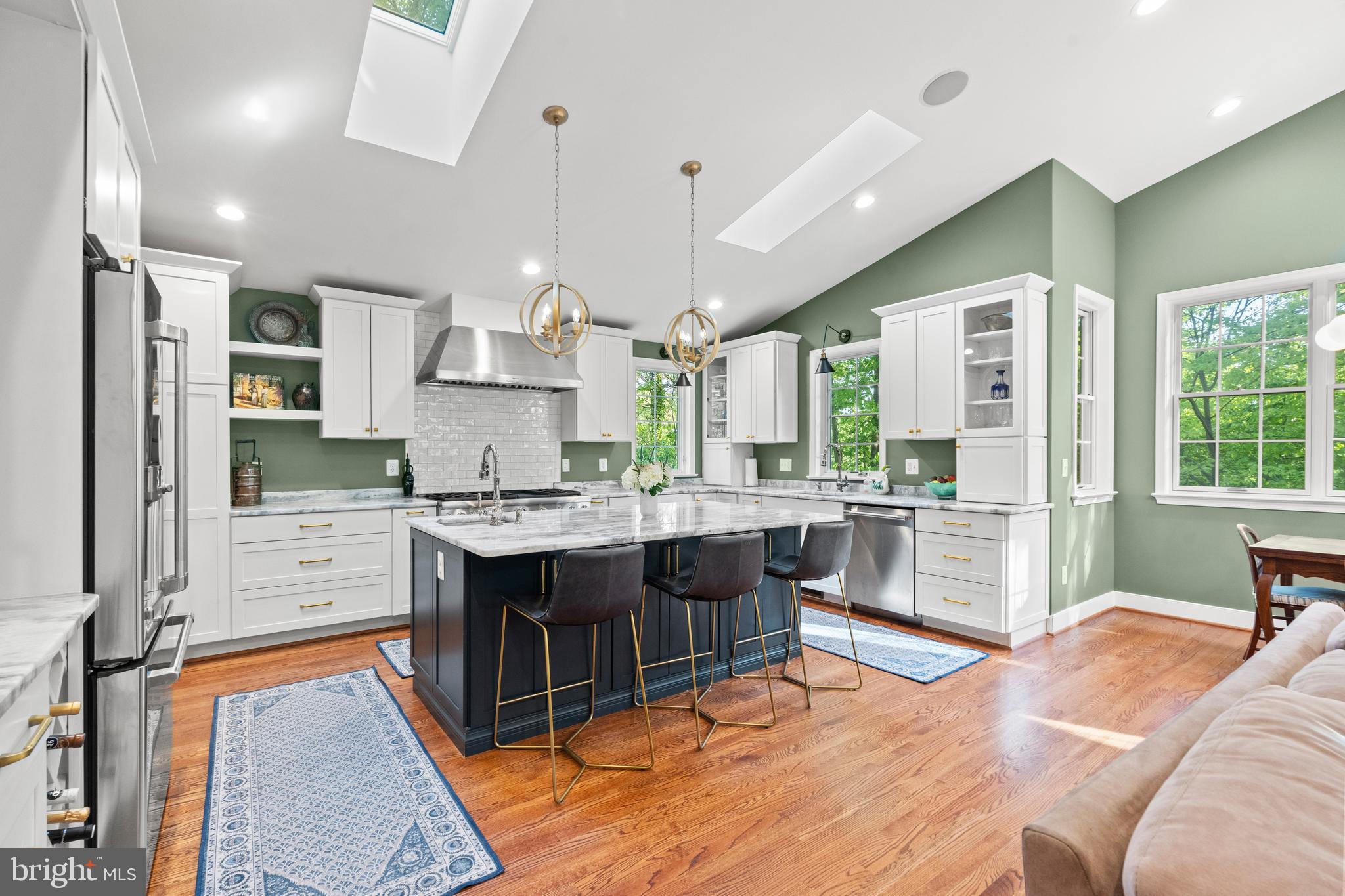4812 MAURY LANE
