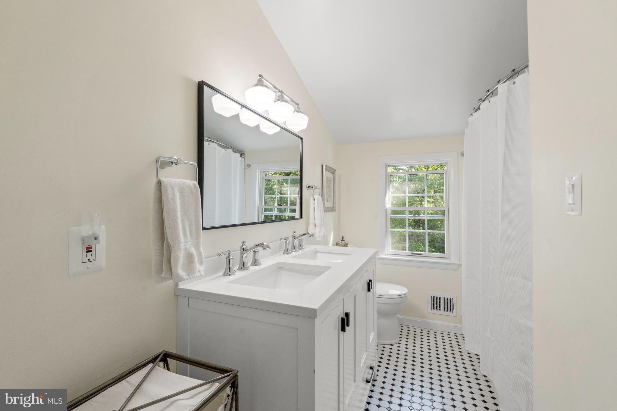 4812 MAURY LANE