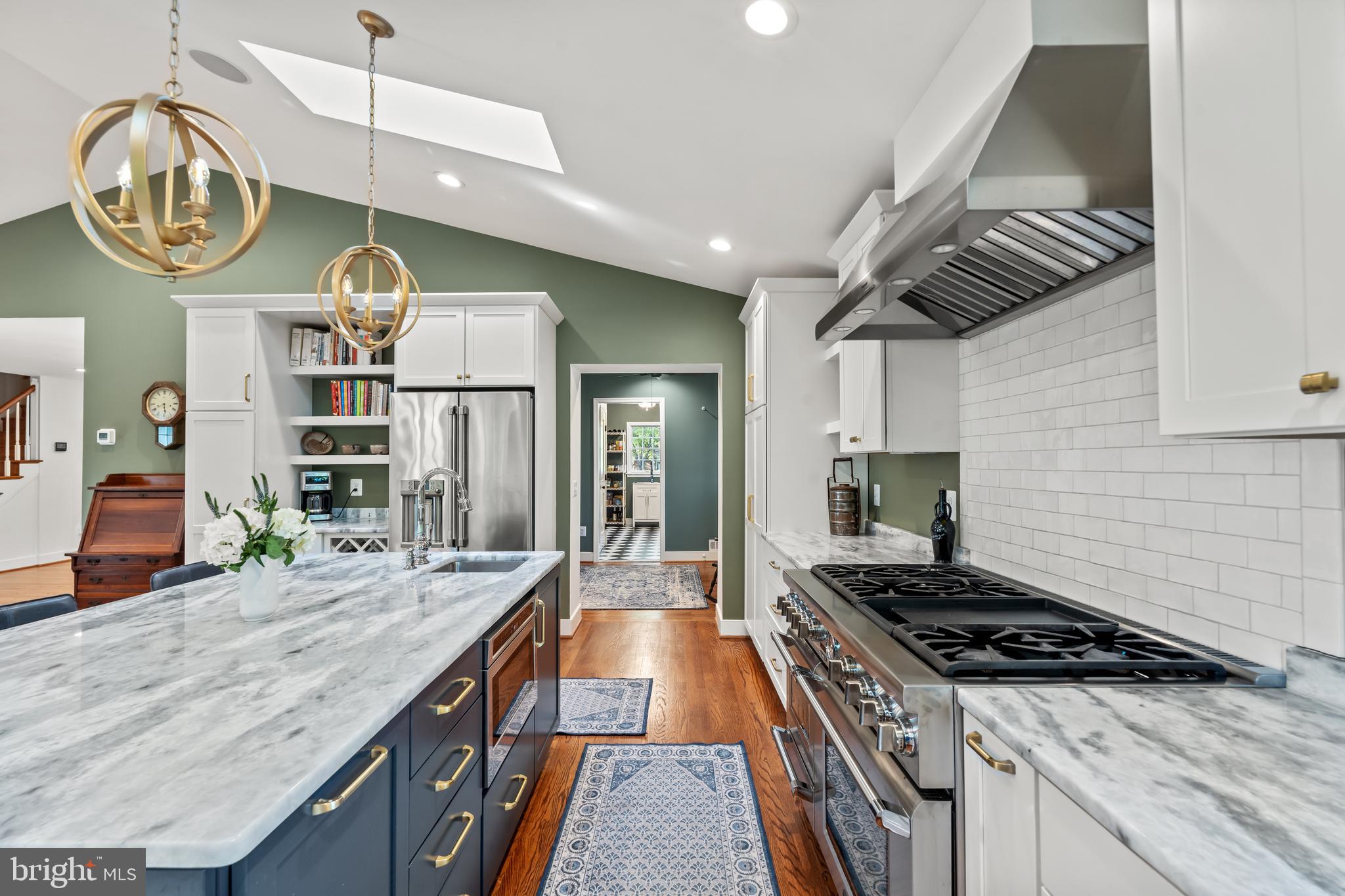 4812 MAURY LANE