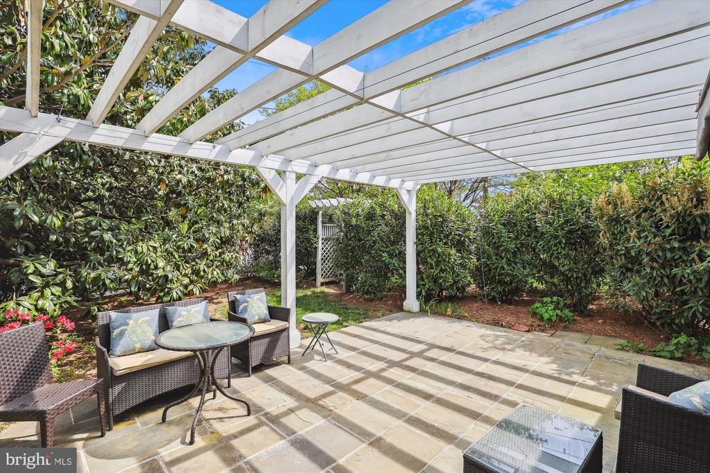 314 CLOVERWAY DRIVE
