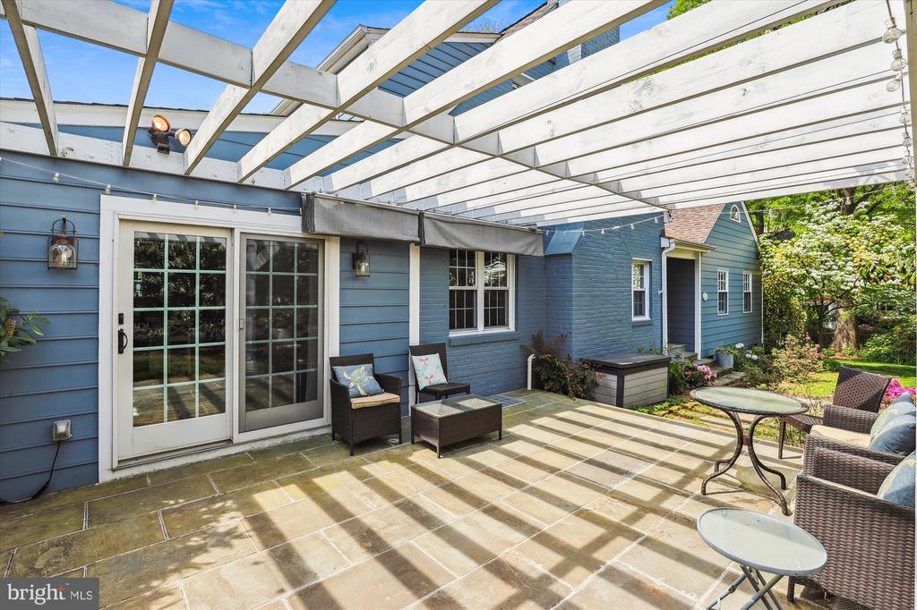 314 CLOVERWAY DRIVE
