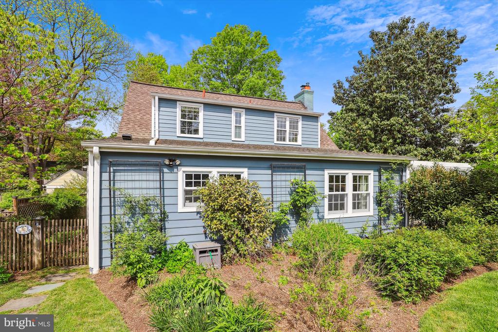 314 CLOVERWAY DRIVE