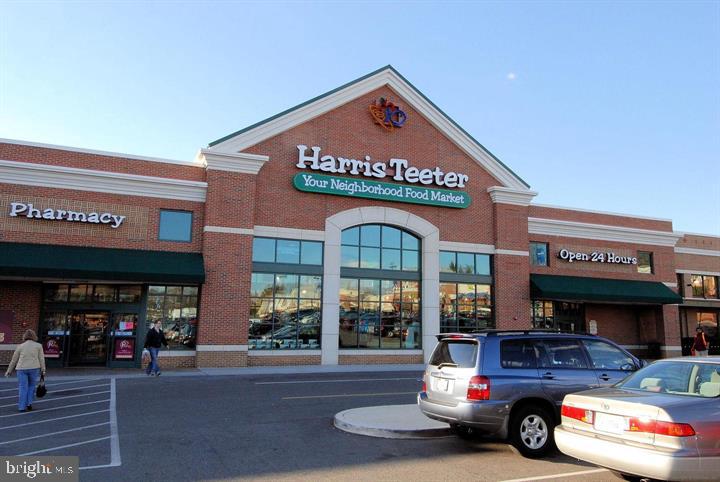 200 N PICKETT STREET 807