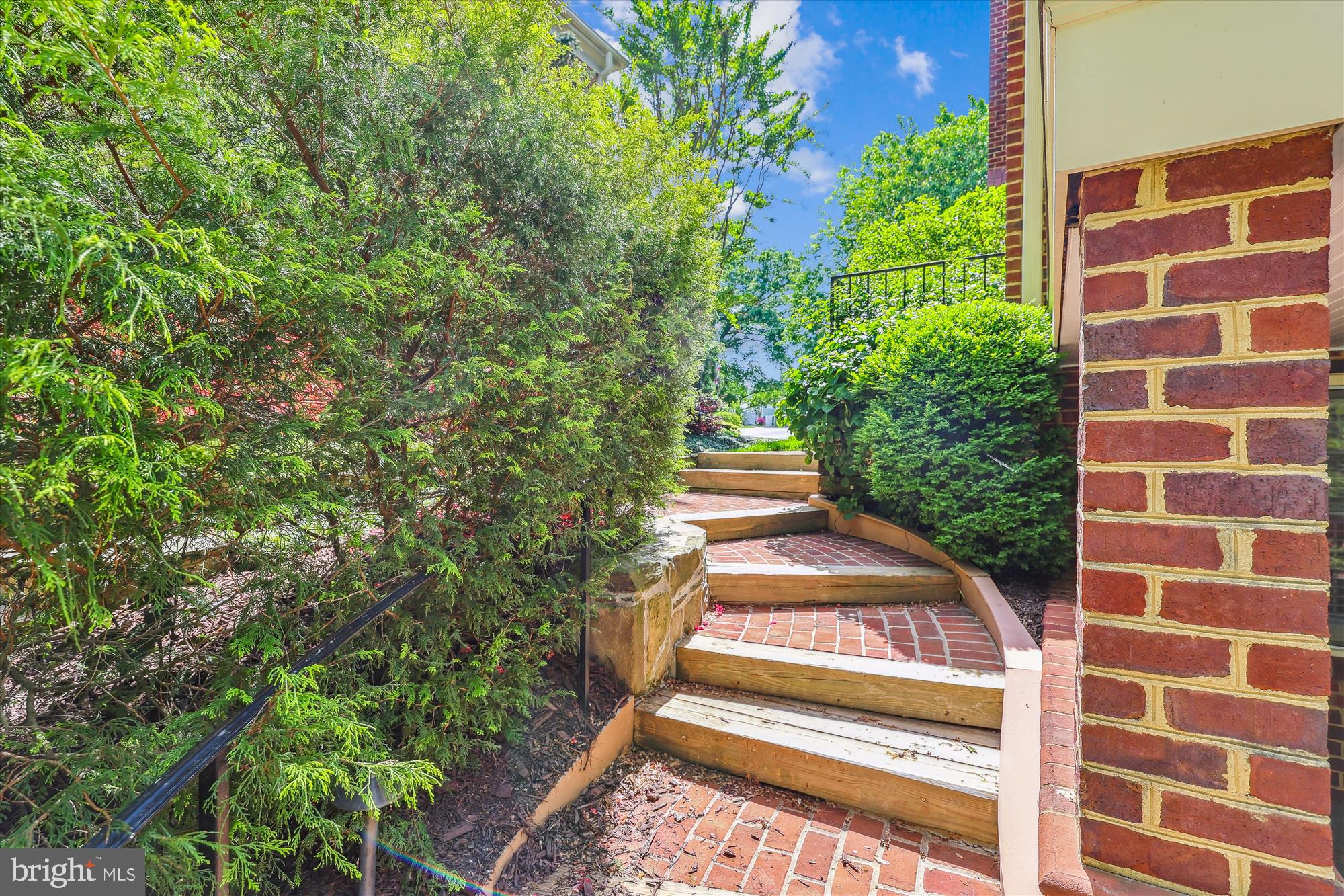 2929 EDDINGTON TERRACE