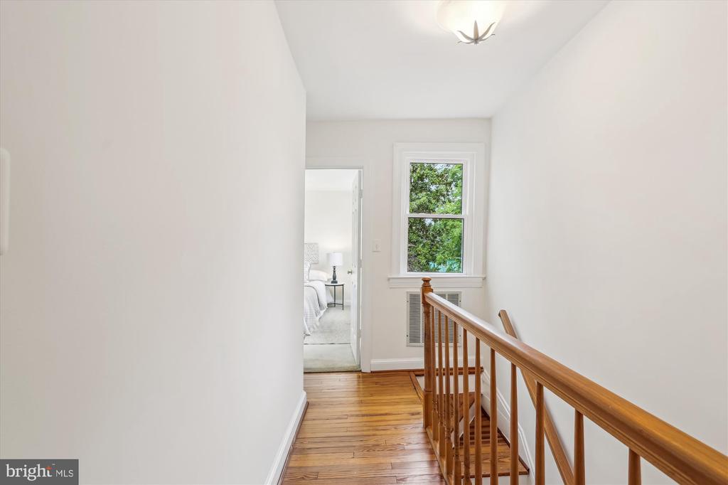 104 E OXFORD AVENUE