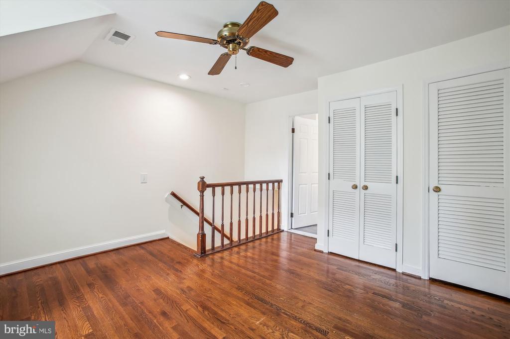 802 BASHFORD LANE