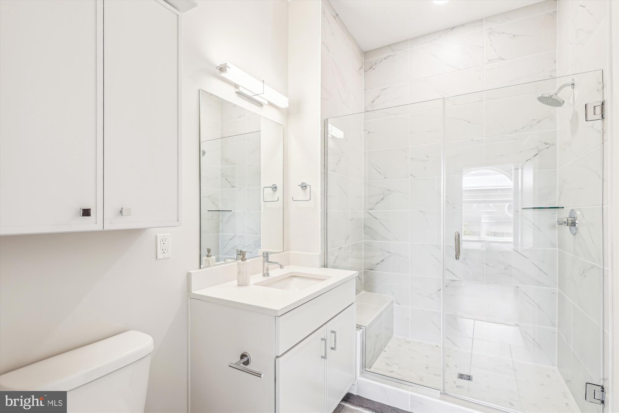 625 SLATERS LANE 407