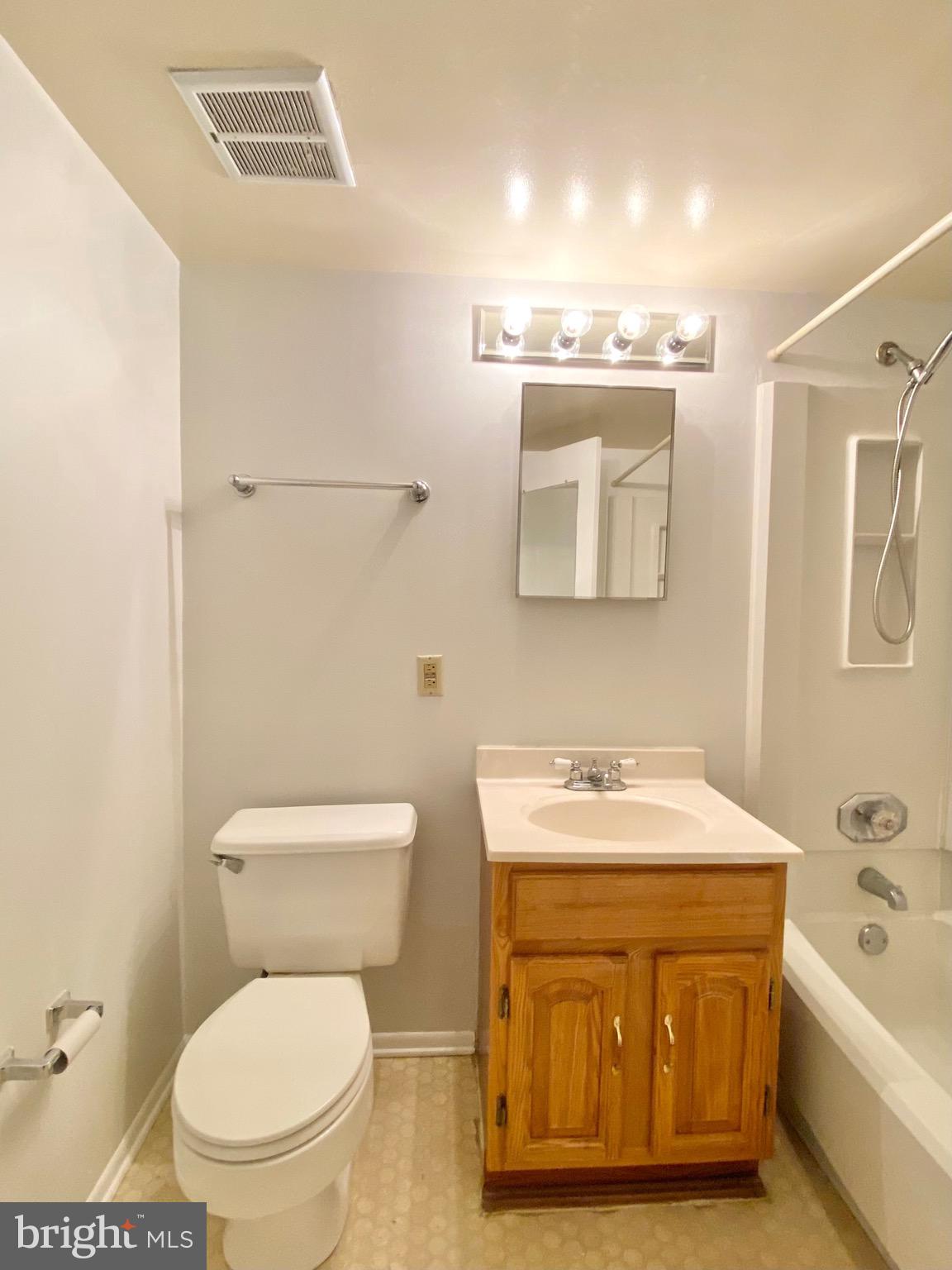 1600 PRINCE STREET 104