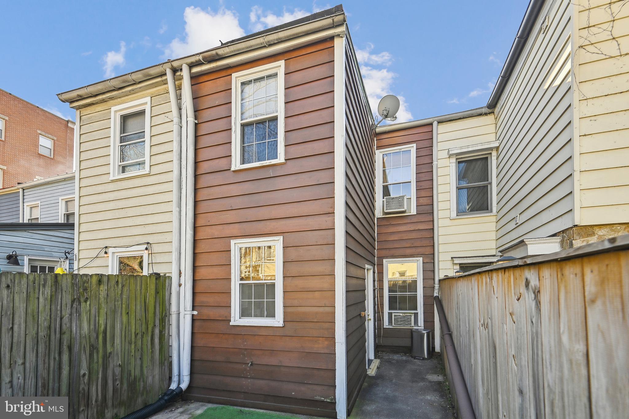 1441 DUKE STREET