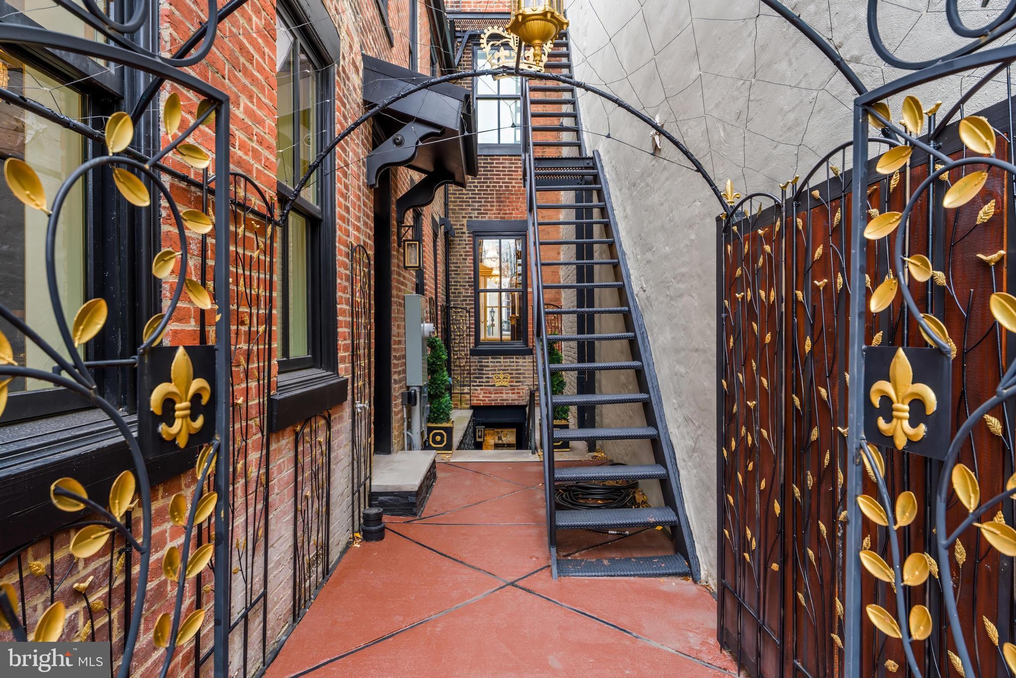 810 PRINCE STREET
