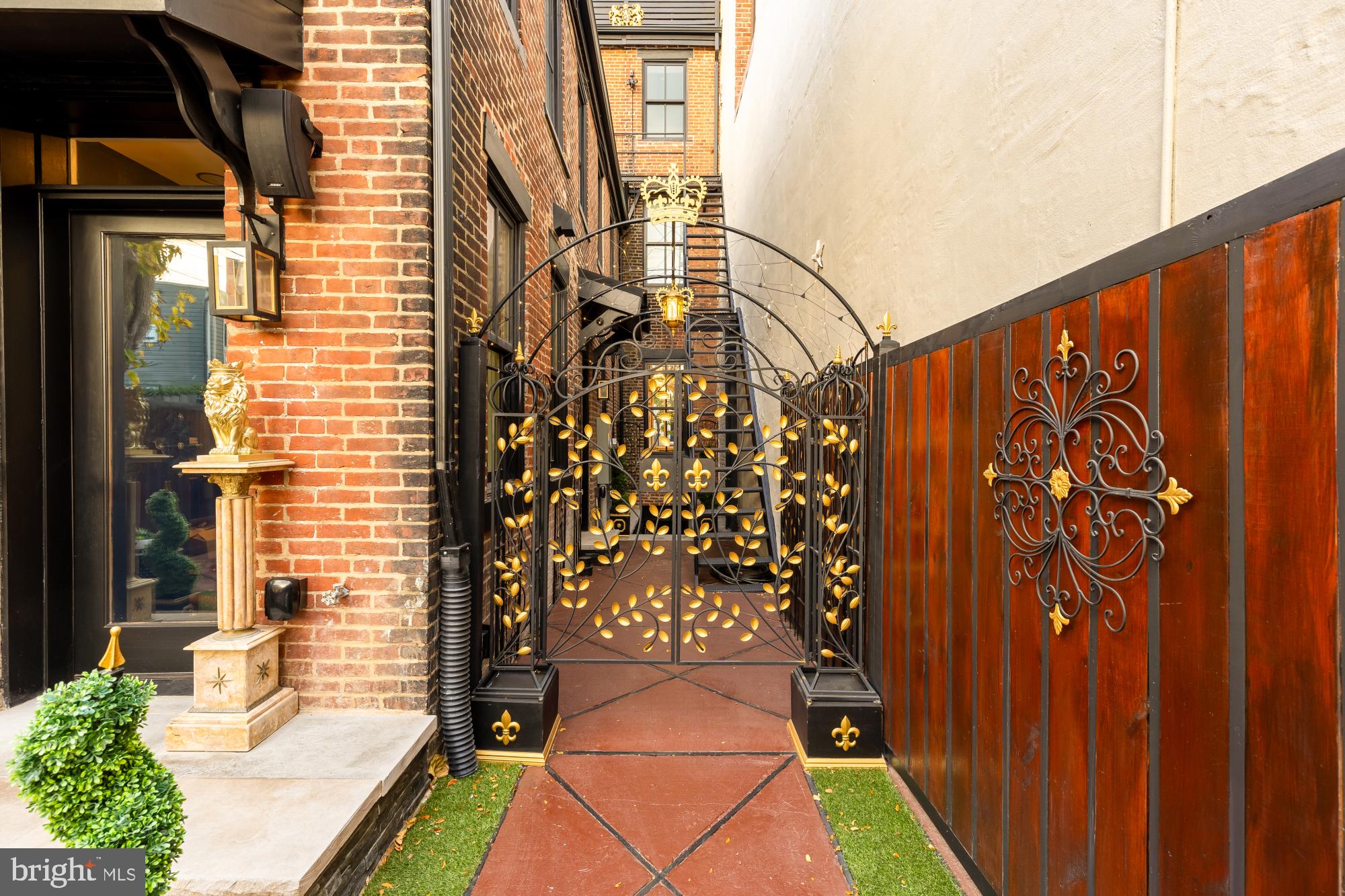 810 PRINCE STREET