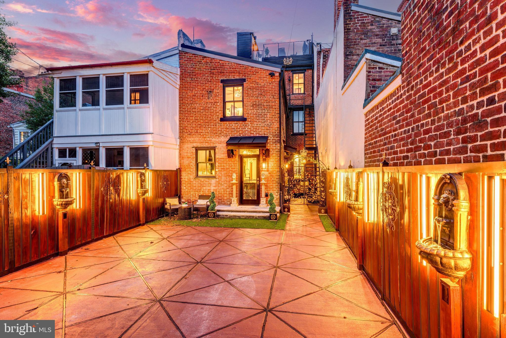 810 PRINCE STREET