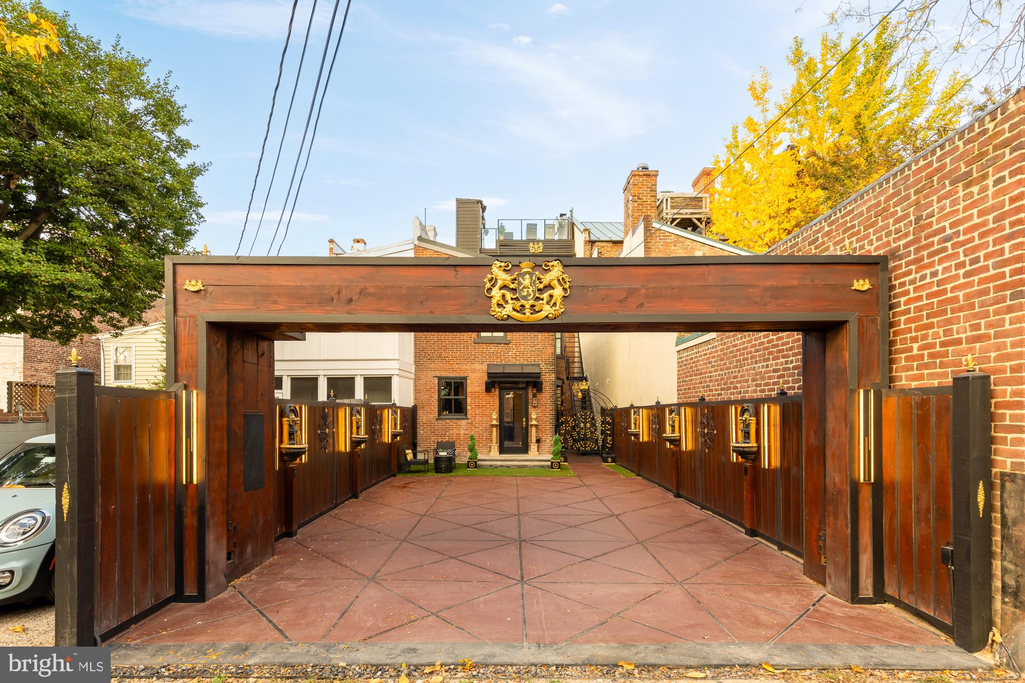 810 PRINCE STREET