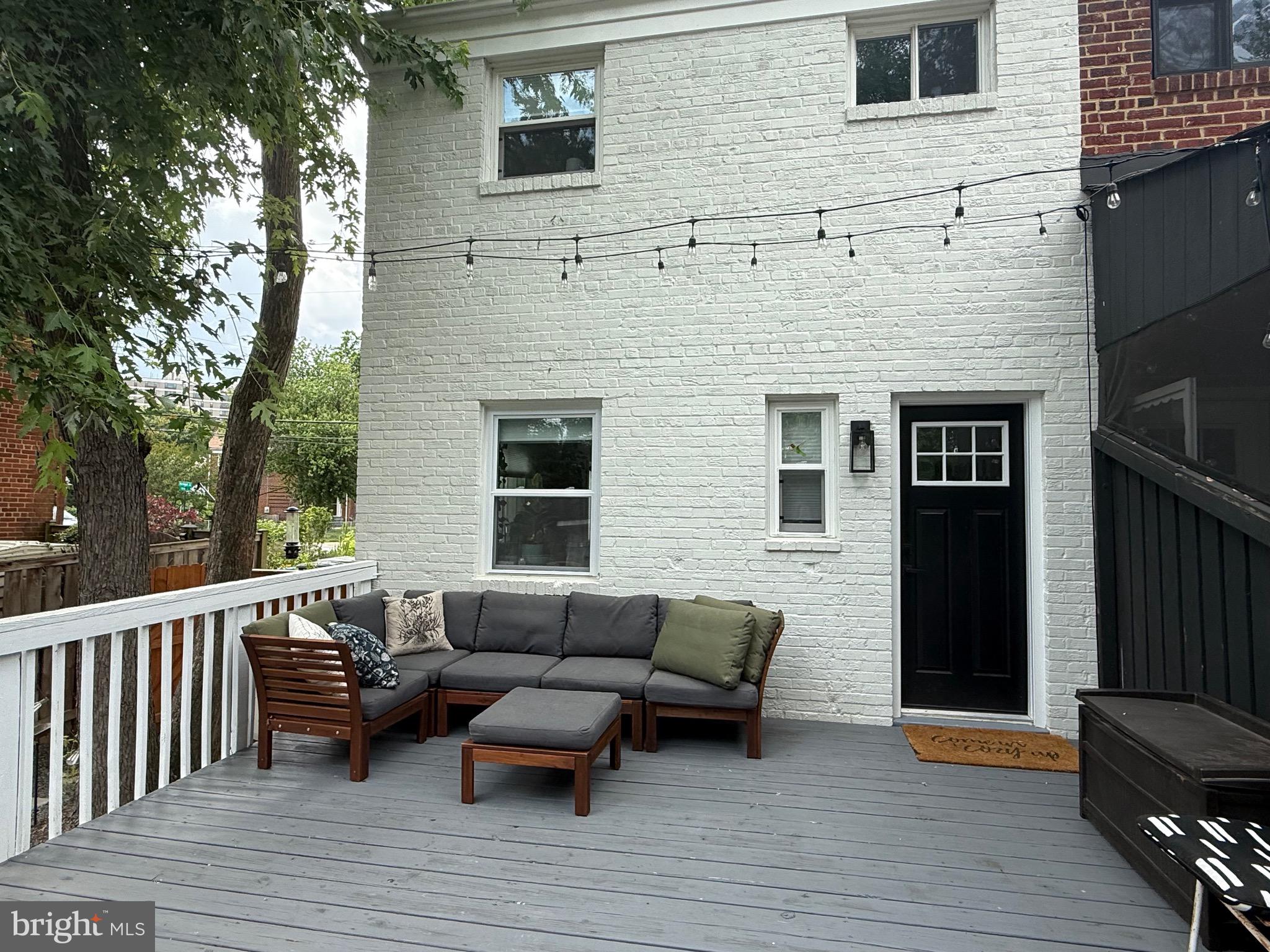 4422 VERMONT AVENUE
