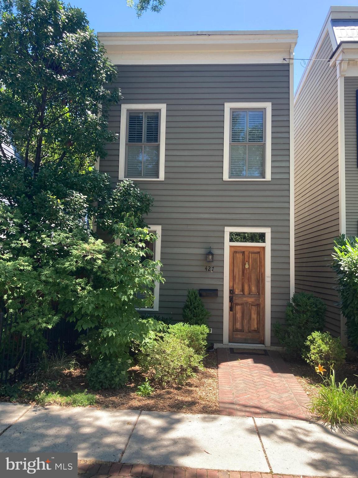 427 WEST STREET N