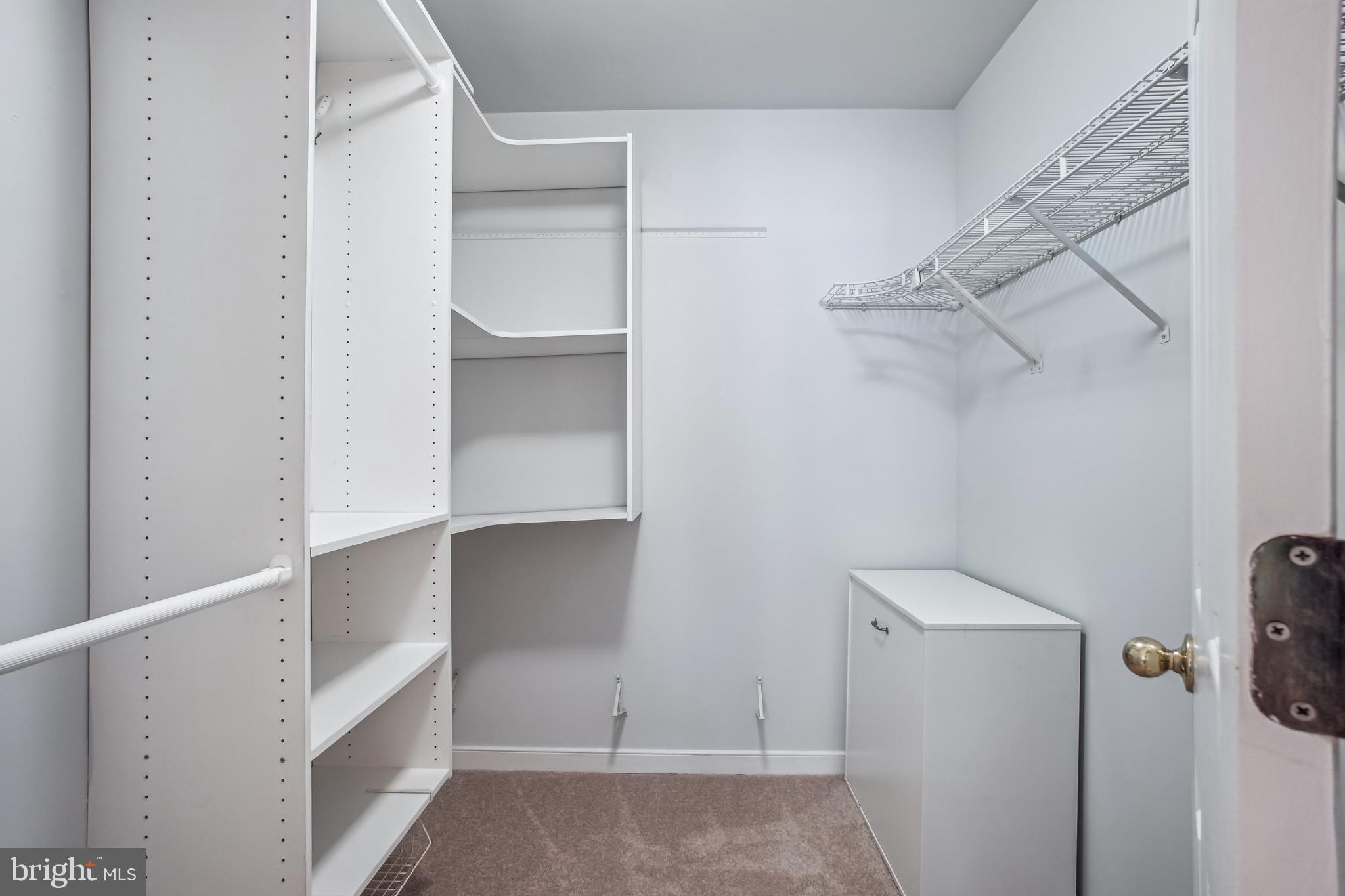 3818 WHITE POST COURT