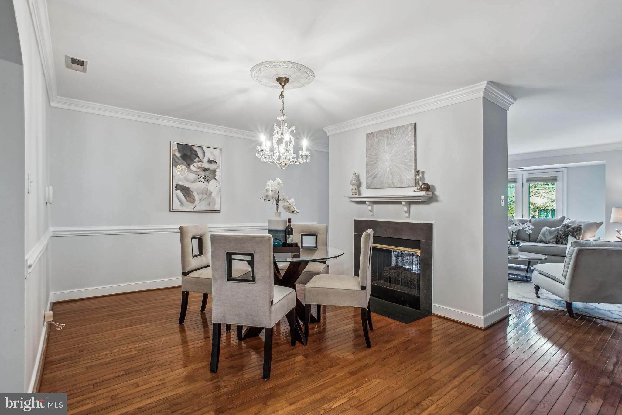 3818 WHITE POST COURT