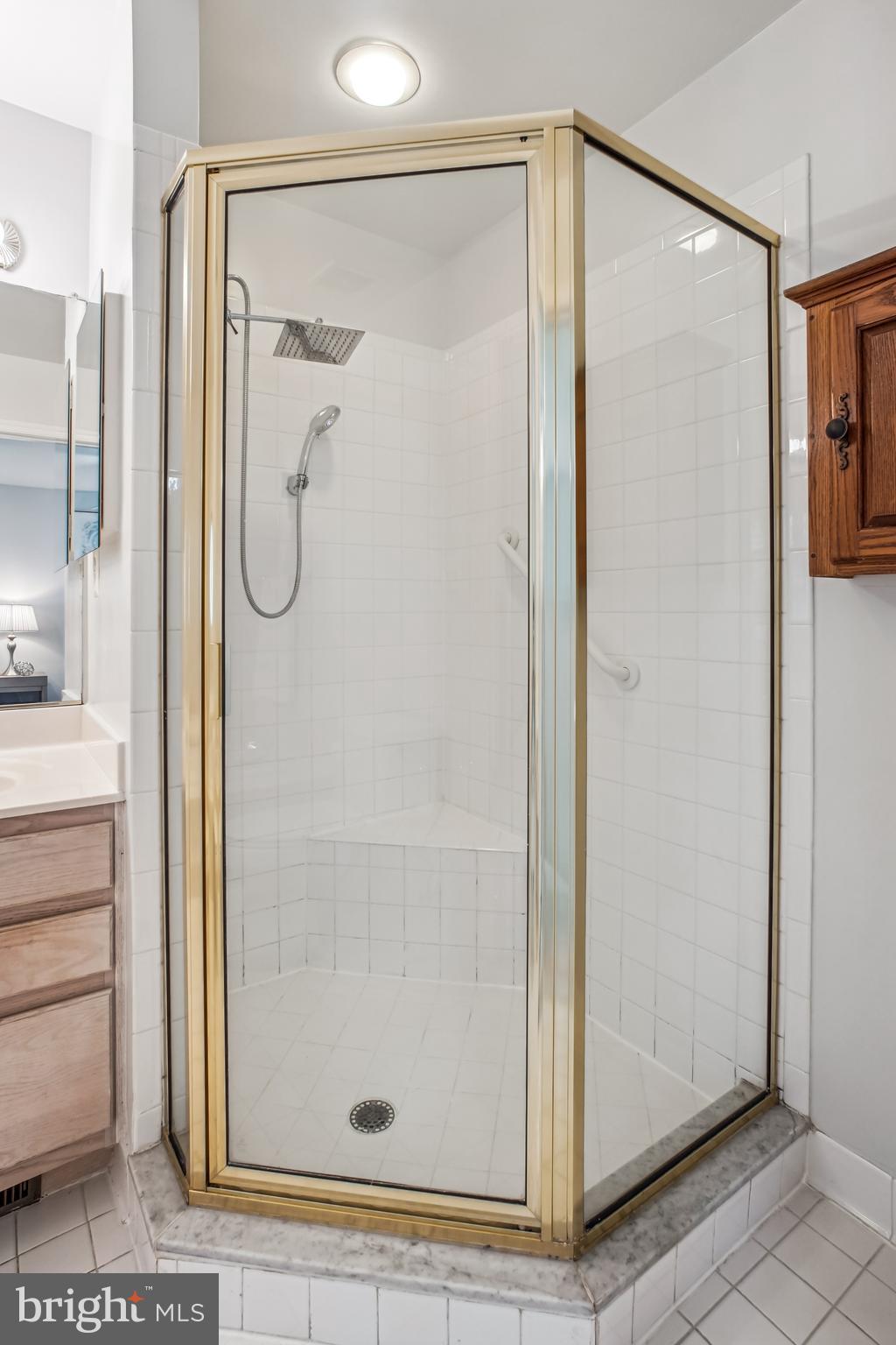 3818 WHITE POST COURT