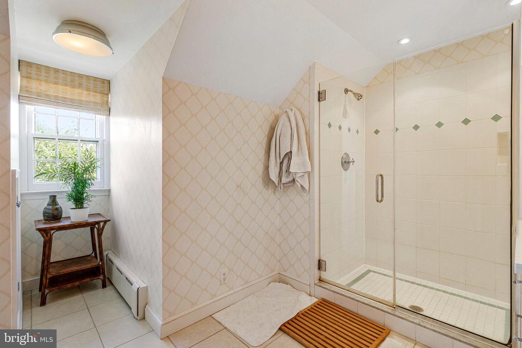 412 N VIEW TERRACE