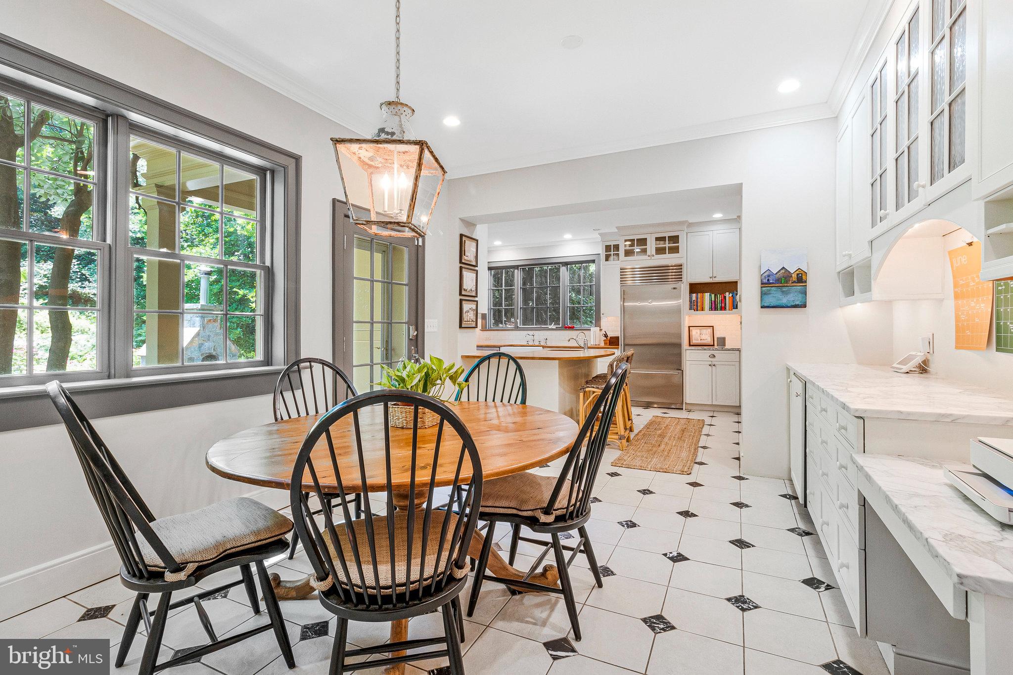 412 N VIEW TERRACE
