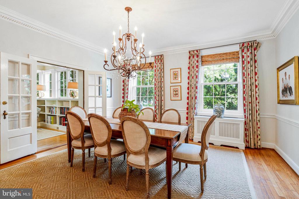 412 N VIEW TERRACE