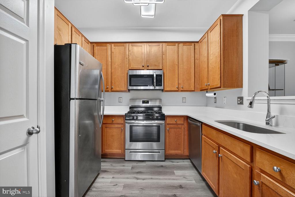 4854 EISENHOWER AVENUE 249
