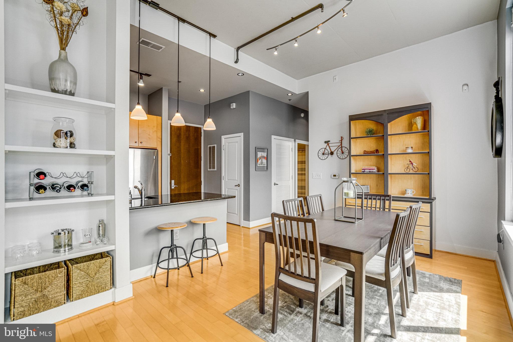 520 JOHN CARLYLE STREET 426