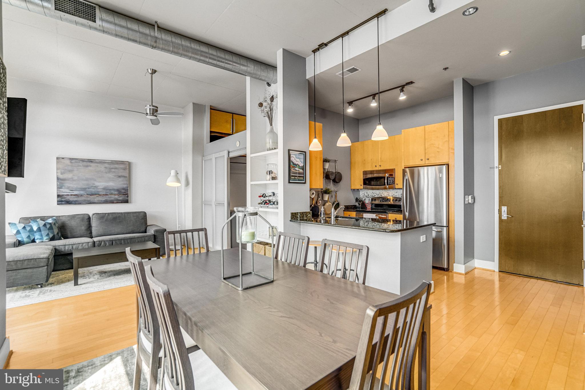 520 JOHN CARLYLE STREET 426