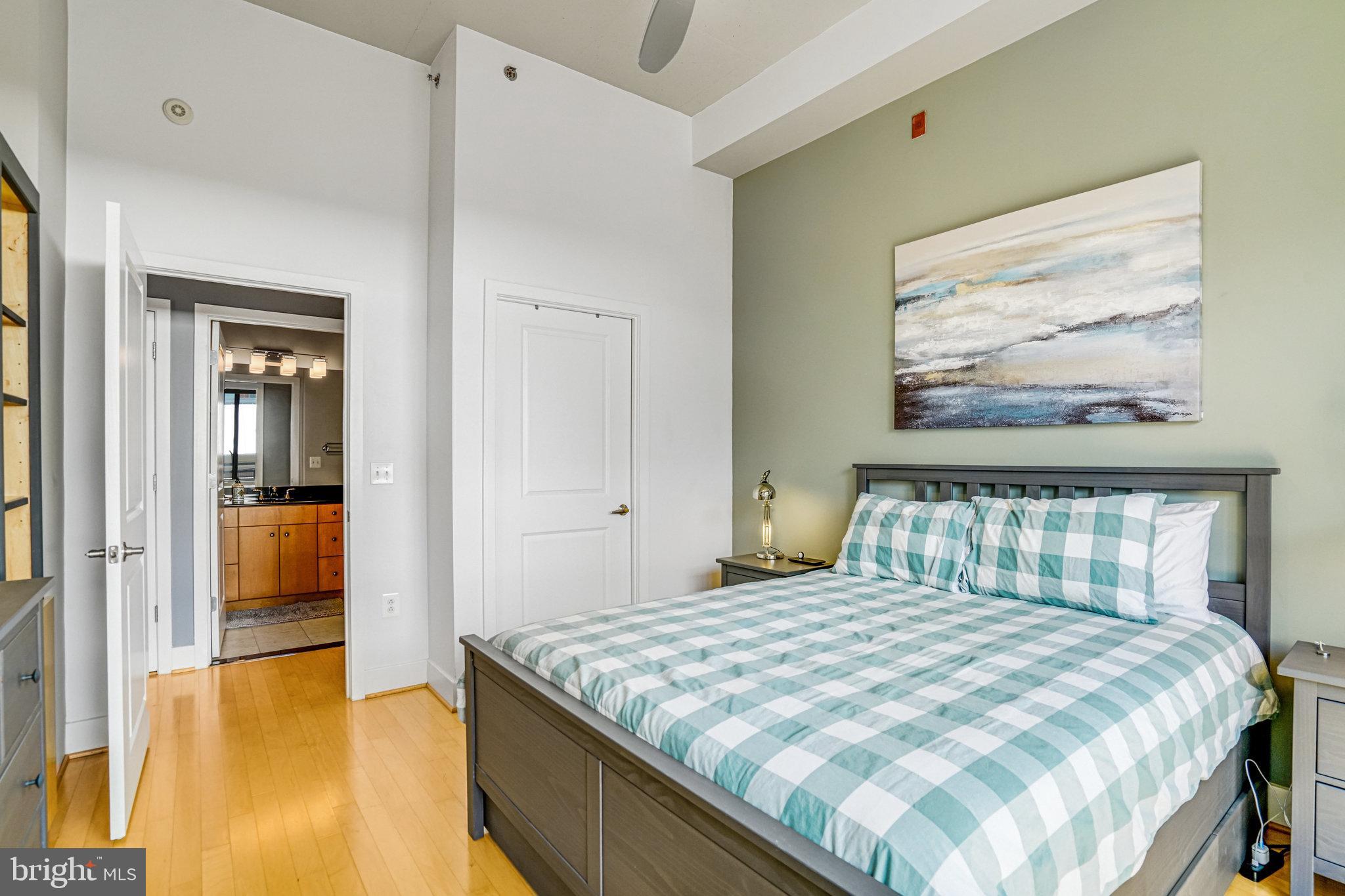 520 JOHN CARLYLE STREET 426