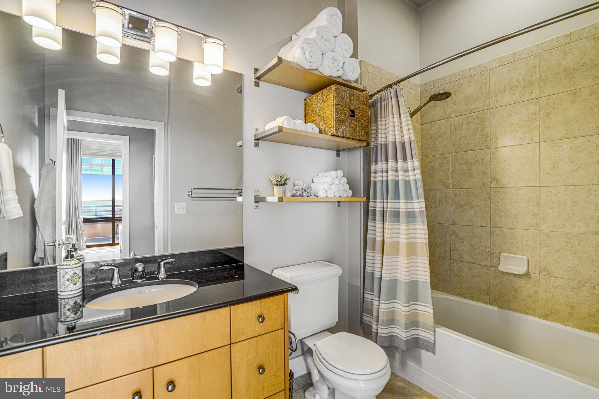 520 JOHN CARLYLE STREET 426