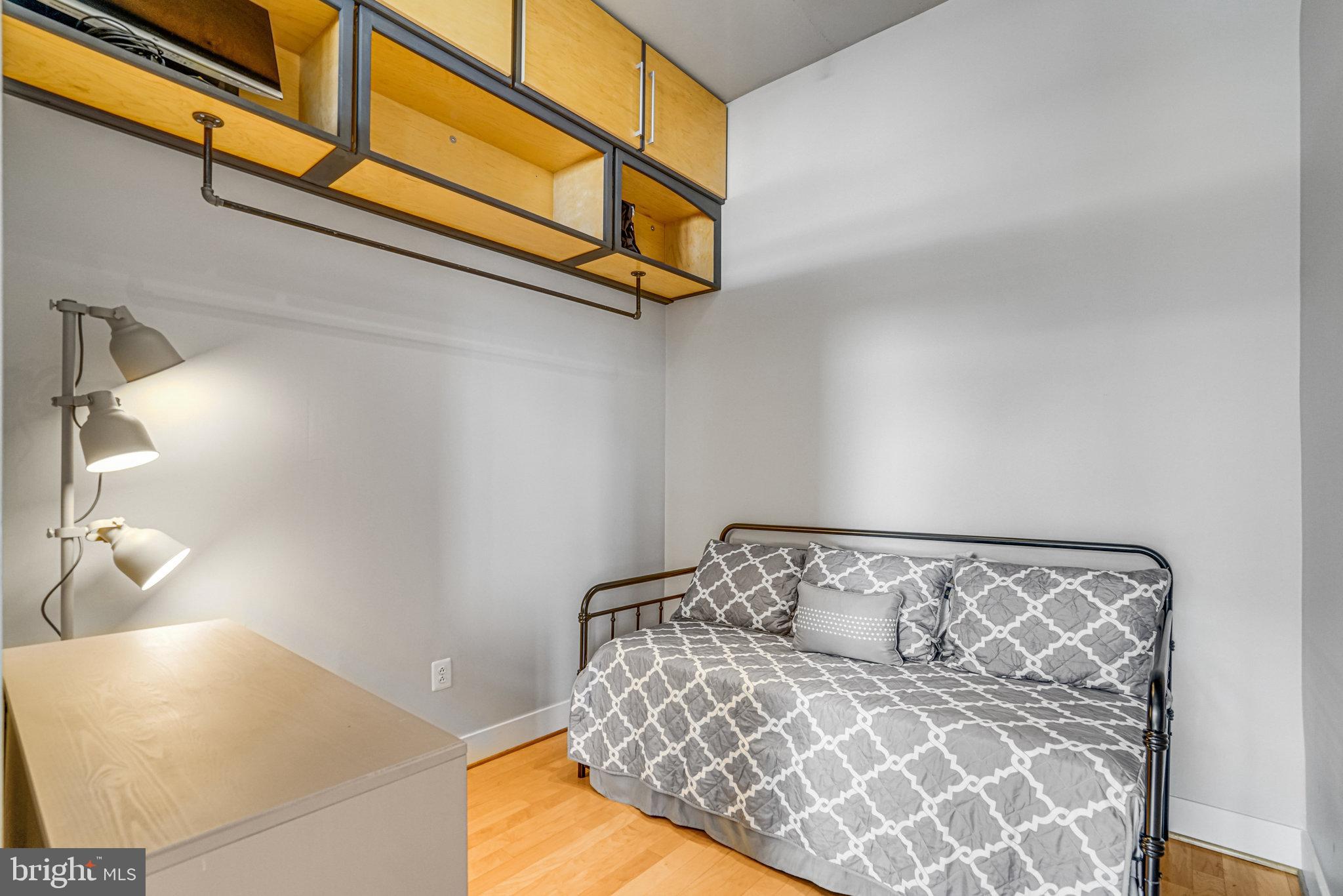 520 JOHN CARLYLE STREET 426