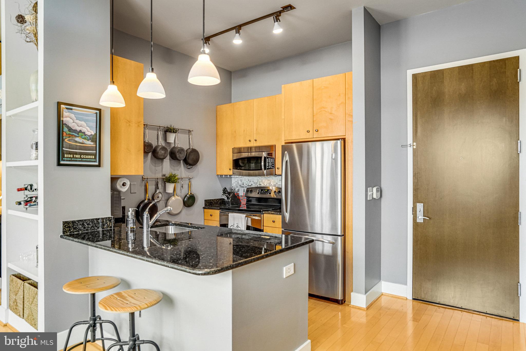 520 JOHN CARLYLE STREET 426